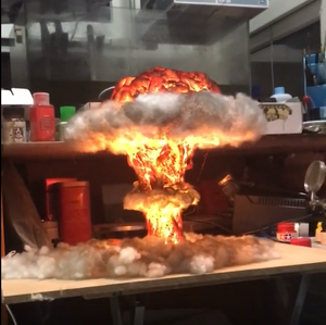 LISORAEL™-Nuclear Explosion Mushroom Cloud Model Lamp