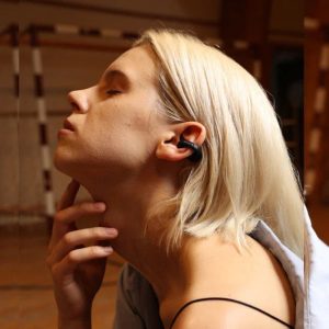 Wireless Sound Noise Earcuff