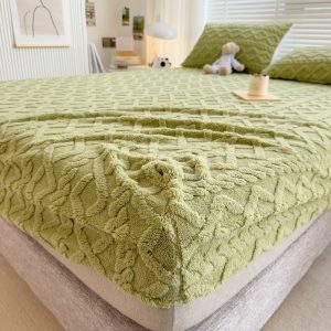 Velbed Embossed Velvet Jacquard Bed Cover