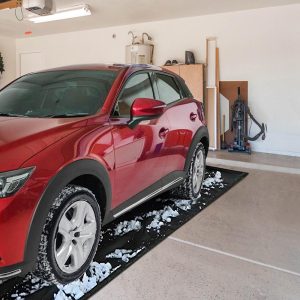 7'9 X 16' Garage Containment Mat With Floor Squeegee