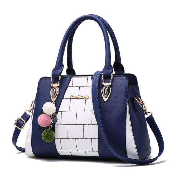 Fashion Handbag With Contrasting Colors