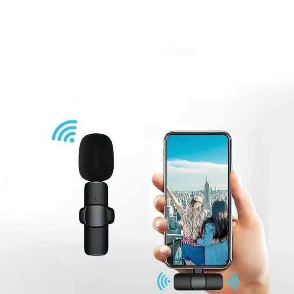 Wireless Microphone Drag Two Outdoor