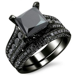 Black Gold-Plated Vintage Ring