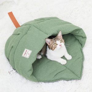 Cat Leaf Shape Cave Bed