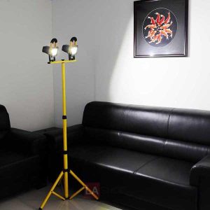 Adjustable Flood Light Fixture Tripod Stand With T Bar