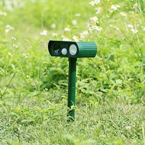 Ultrasonic Electric Yard Pest Repeller / Deterrent