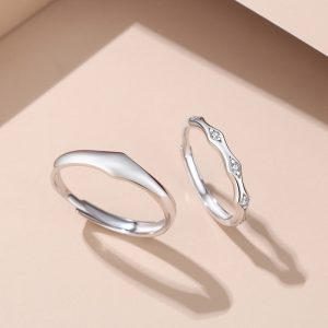 Knight'S Love Couple Ring Simple Light Faced Zircon