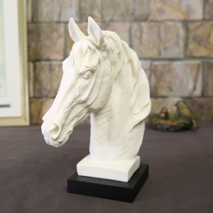 Resin Horse Head Decoration