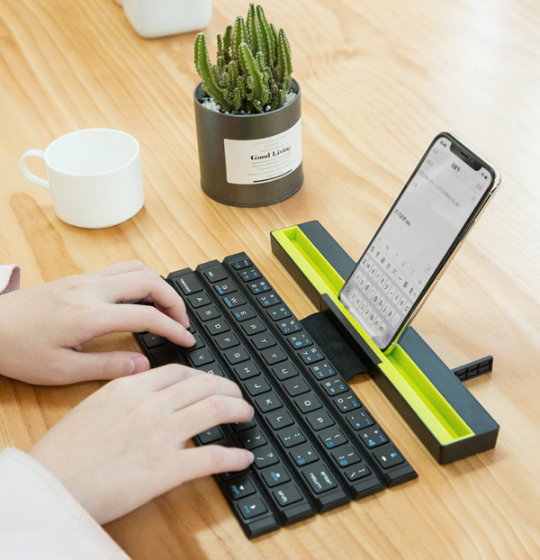 Portable Folding Wireless Keyboard