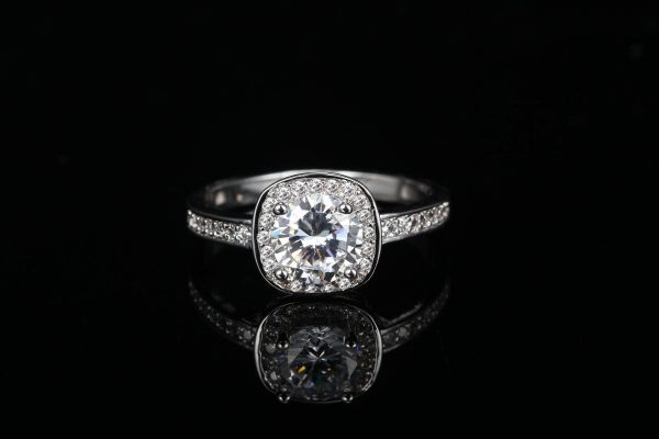 Silver Plated Zircon Ring