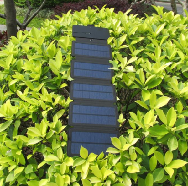 Outdoor 8W Folding Solar Charger -Road Emergency Mobile Power Supply