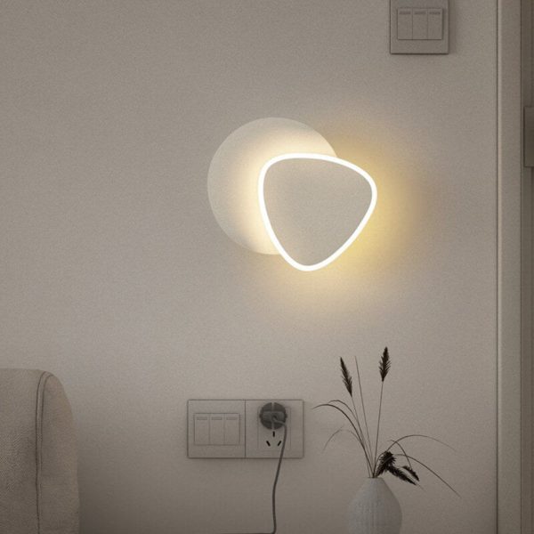 Lightluxe - Modern Led Wall Light With Diverse Arm Design