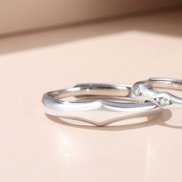 Knight'S Love Couple Ring Simple Light Faced Zircon