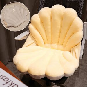 Shell Design Plush Lounge Chair