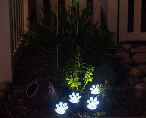 Pawlight - Solar Garden Lights