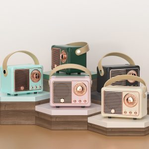 Retro Mini Portable Card Speaker