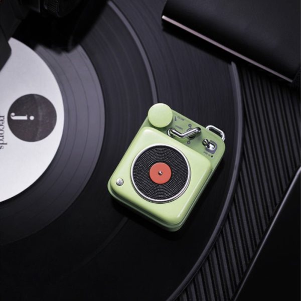 Retro Small Speaker Car Mini Speaker